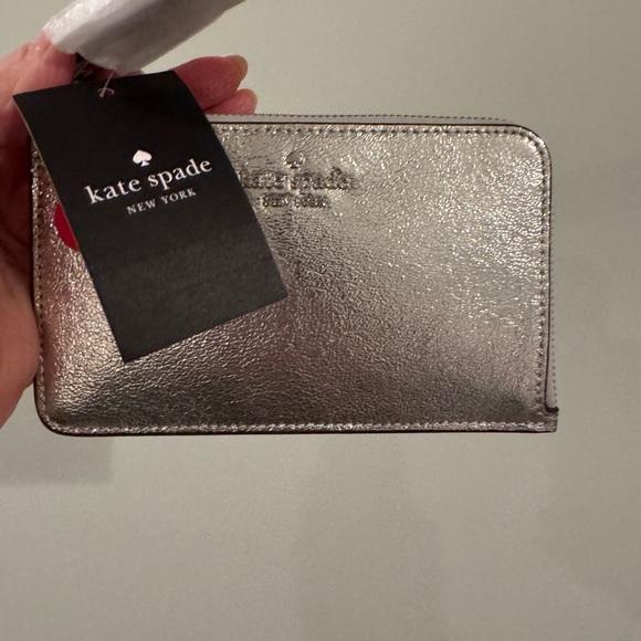 kate spade Handbags - Kate spade wristlet